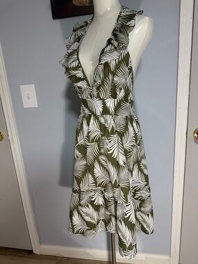 Sleeveless Olive Green Tropical Print Ruffle Dress